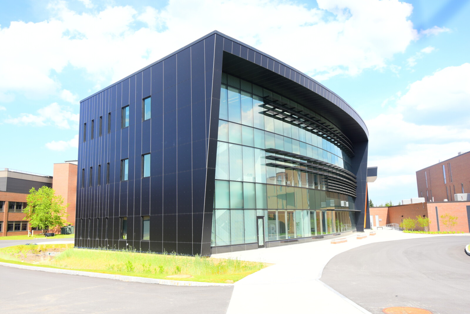 Commercial Glass Addition at RIT Cyber Security Building Flower City